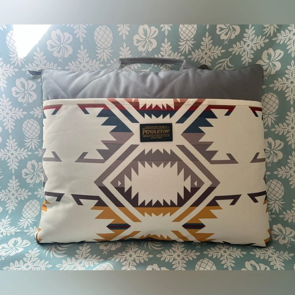 Pendleton Packable Outdoor Blanket Summer Picnic Beach Tailgating H2O resistant